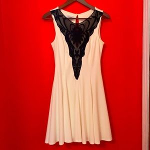 Elegant Bebe dress size small